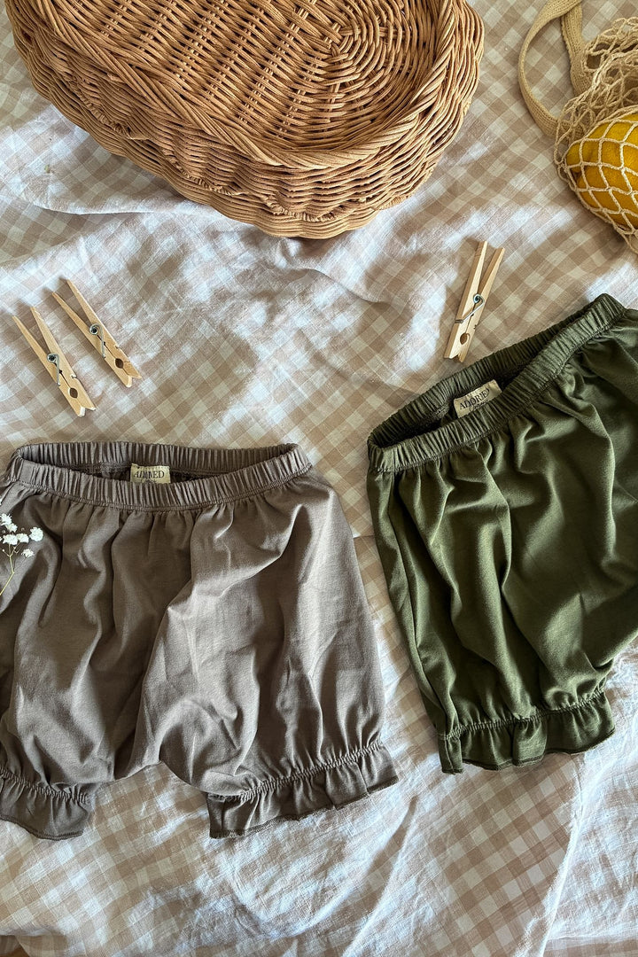 Matching with Mama - Bonnets & Bloomers